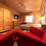 Luxury Biochalet Charles Apartment *