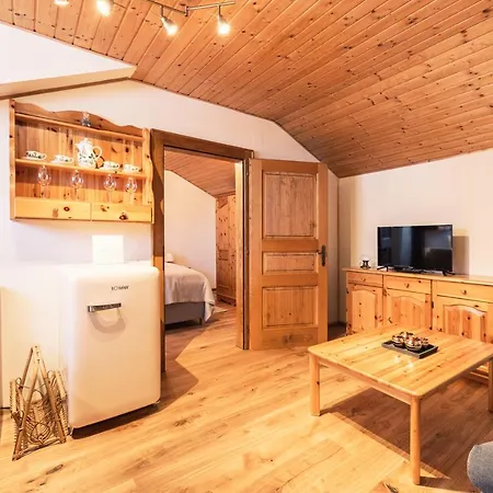 Luxury Biochalet Charles