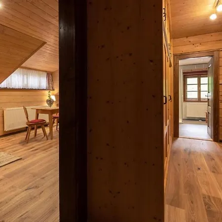 Luxury Biochalet Charles