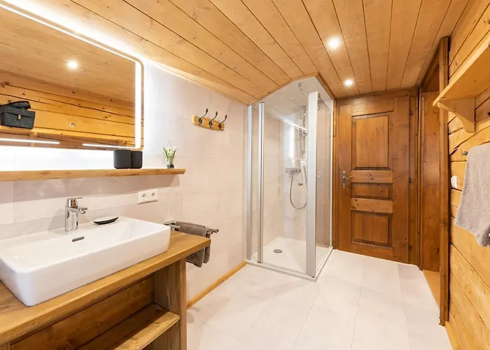 Luxury Biochalet Charles